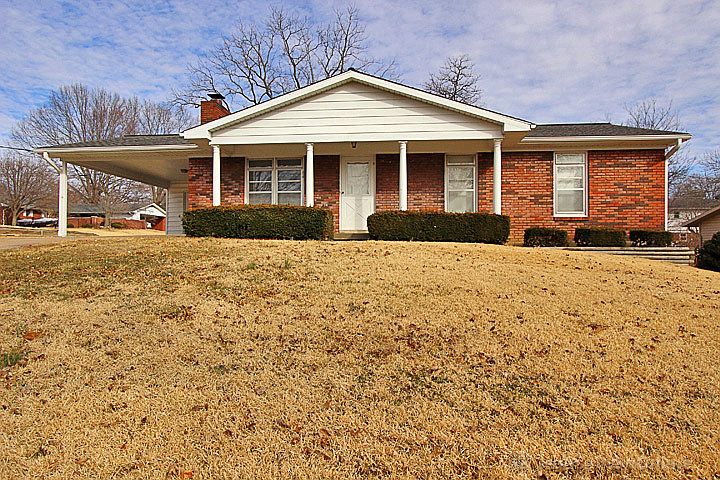 1st image of 1836 Westwood Dr
