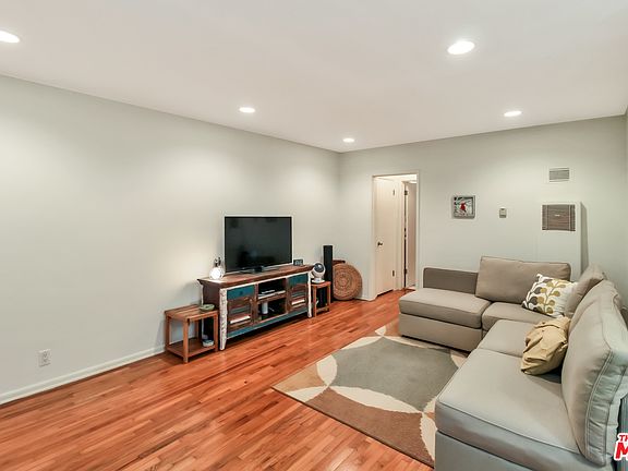 4th image of 629 Idaho Ave APT 2