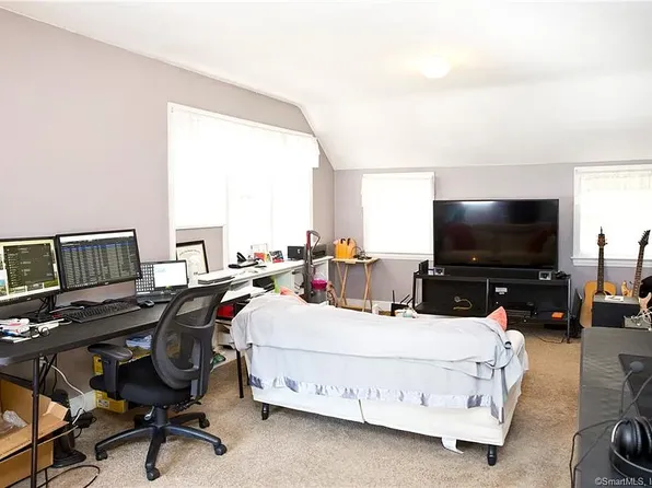 235 Danbury Rd #2, Wilton, CT 06897