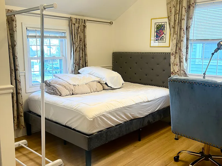 111 Floral Ave #1 — Photo 3