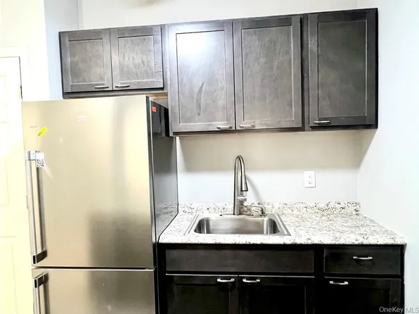 39 Church St, Port Jervis, NY