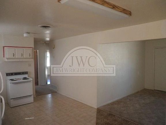 3rd image of 2310 Terrace Dr