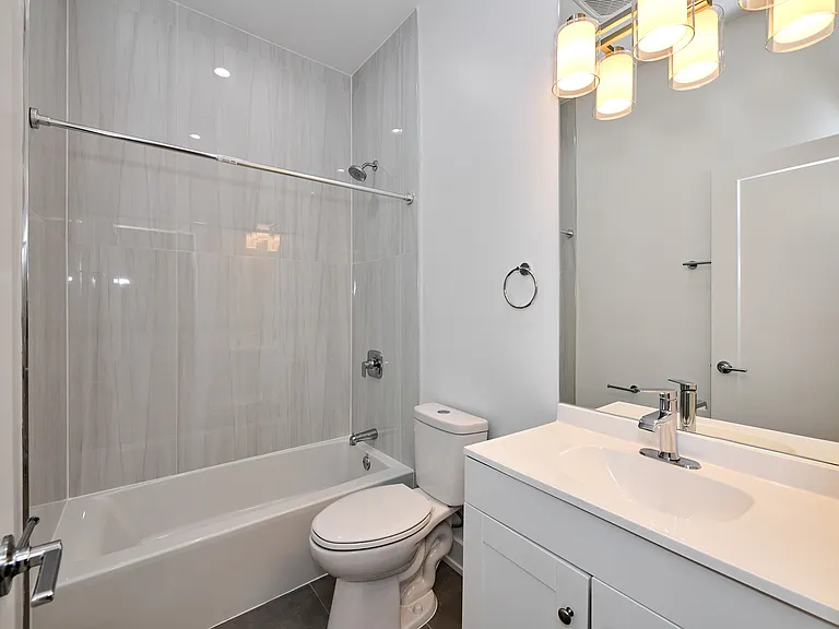 2868 W 21st Pl #B — Photo 12