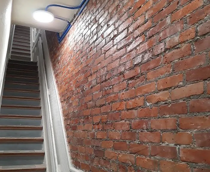 1531-s-broad-st-hallway-2