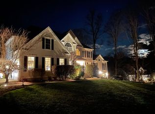 4 Taylor Ln, Guilford, CT 06437