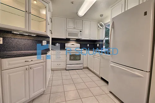 8653 Avondale Rd NE #B204 Photo 1