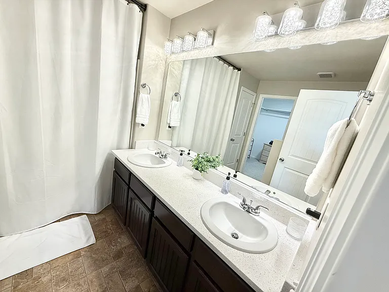 1867 E Chimney Stone Ct — Photo 17