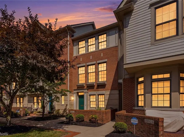 19942 Chagrin Blvd, Cleveland, OH 44122