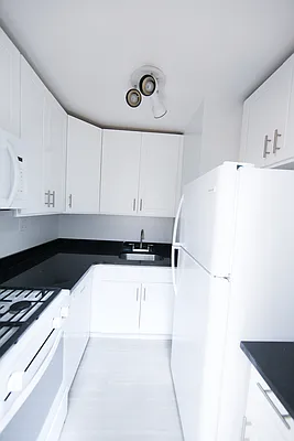 Rented by Corcoran | media 11