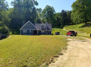 176 Green Meadow Ln, Pikeville, KY 41501