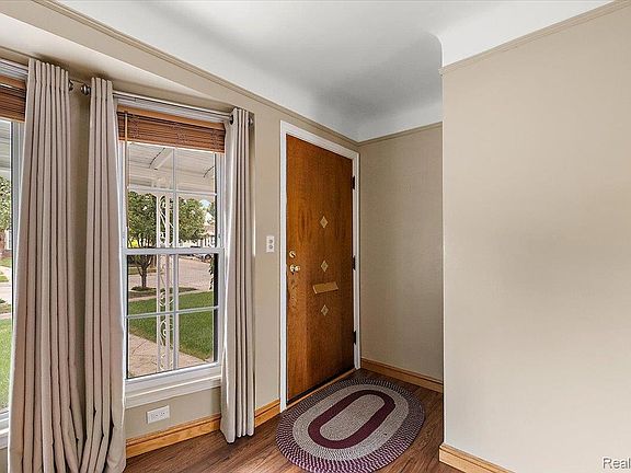 5th image of 2226 Drexel St