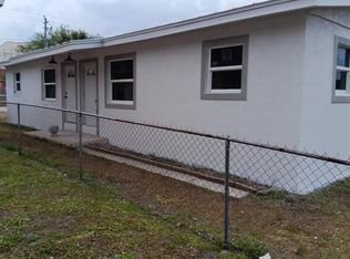 1102 N 17th St, Fort Pierce, FL 34950