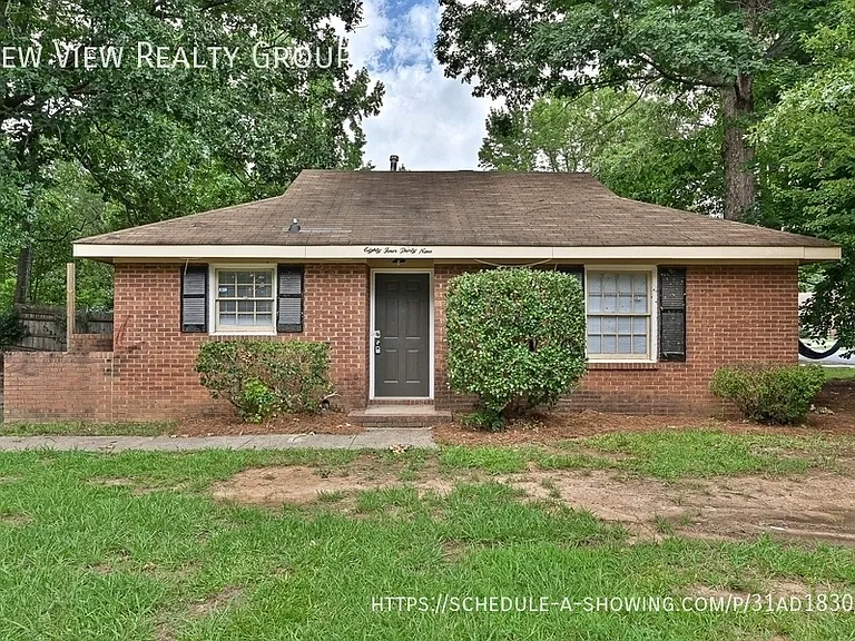 8439 Country Oaks Rd — Photo 1