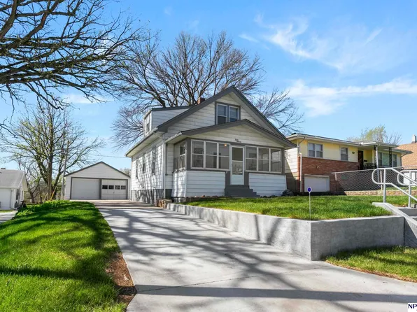 1211 Monroe St, Omaha, NE 68107