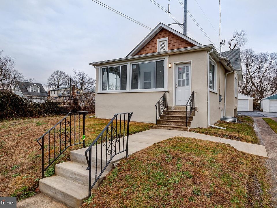 1st image of 205 W Cooke Ave