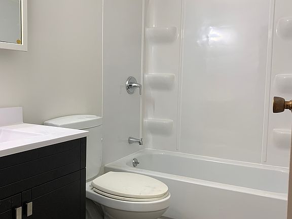 4th image of 1602 Gerald Ave