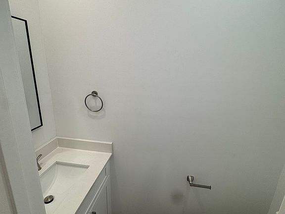 5th image of 272 Hicks St #A