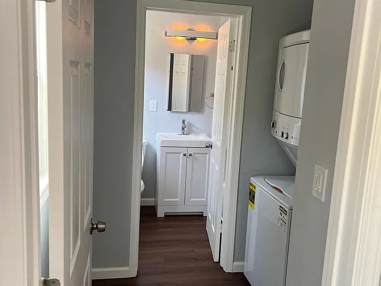 733 Daisy Ave #7 — Photo 15