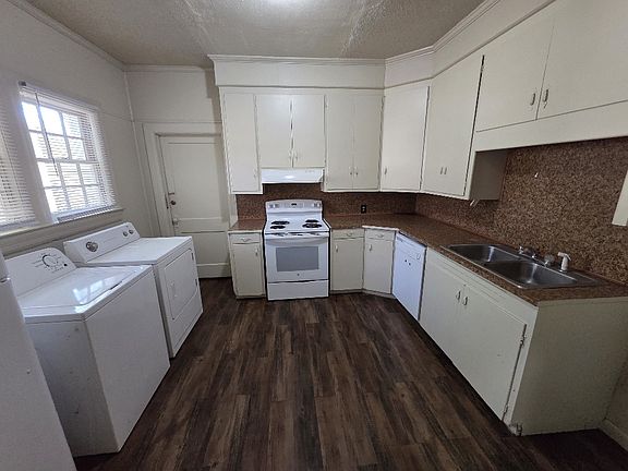4th image of 116 College Blvd #A