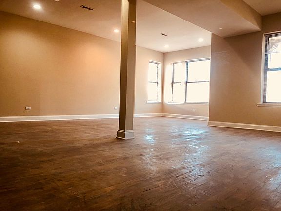 3rd image of 4528 S Michigan Ave #1