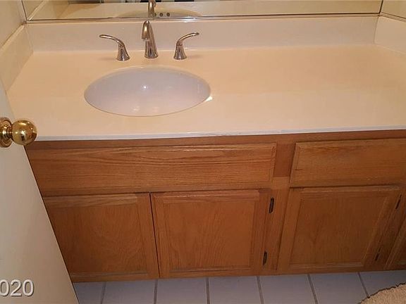 5th image of 302 Abbington St #0