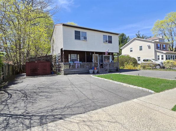 1264 Broadway Avenue, Holbrook, NY 11741