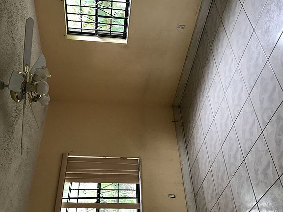 2nd image of 1080 NE 161st Ter