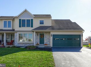4307 Green Park Dr, Mount Joy, PA 17552