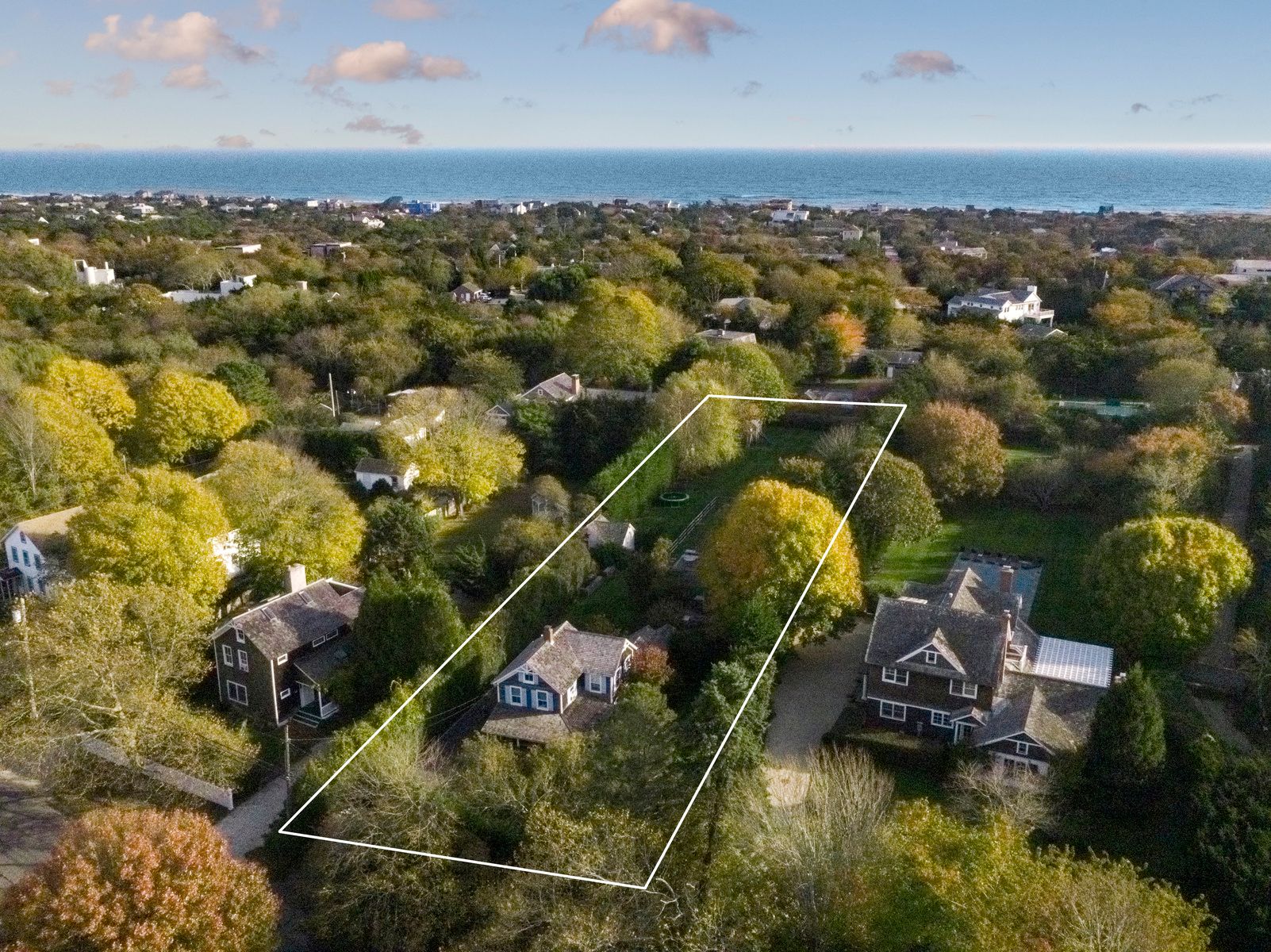 15 Old Montauk Hwy, Amagansett, NY 11930 Out East