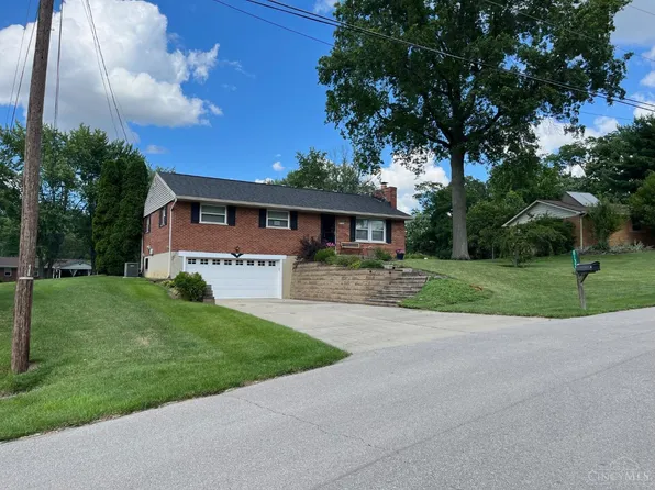 8132 Moubray Dr, Cincinnati, OH 45241