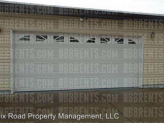 3rd image of 321 Madison Ave