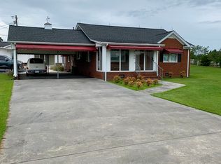 2198 Hockaday Rd, Four Oaks, NC 27524