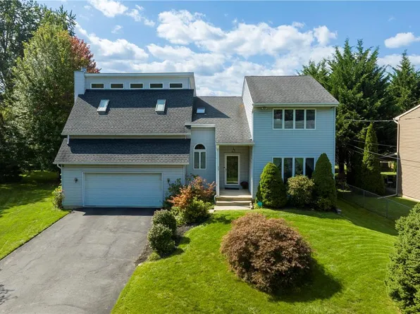 1820 Paxford Rd, Allentown, PA 18103