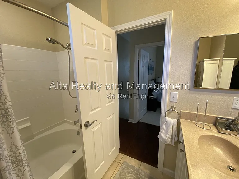 10075 Gate Pkwy N #2405 — Photo 16