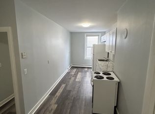 8 Exchange St, Barre, MA 01005