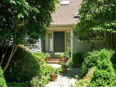 605 W Lyon Farm Dr, Greenwich, CT, 06831