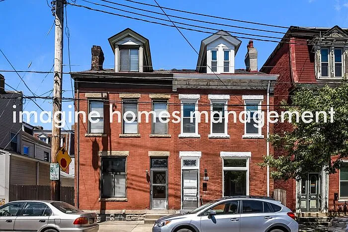 92 S 25th St