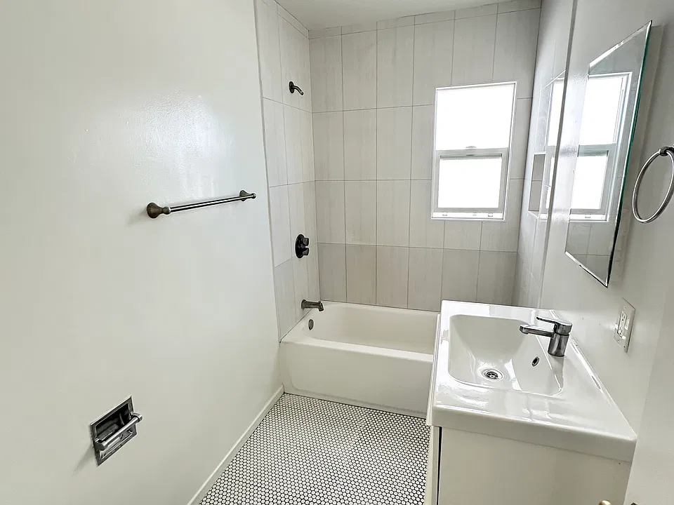 217 S Atlantic Blvd #138