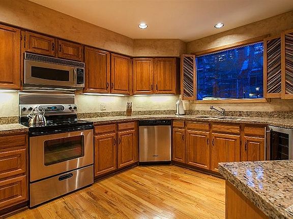 5th image of 1734 Golf Ln #S68