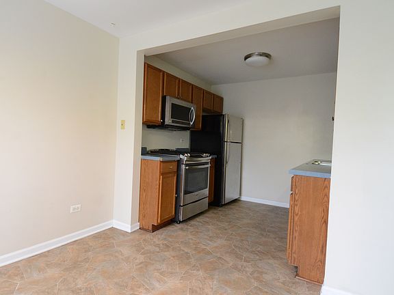 5th image of 1224 N Red Oak Cir Unit 1