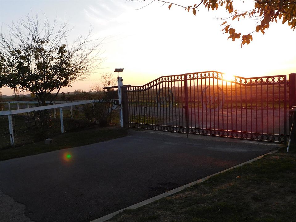 1st image of 2370 N Cemetery Ave