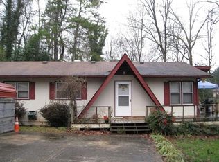 242 Eldorado Village Dr, Clarkesville, GA 30523