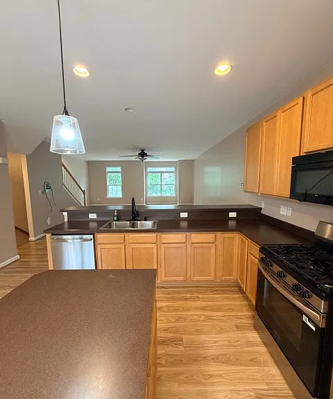 319 S Parkway Dr — Photo 15