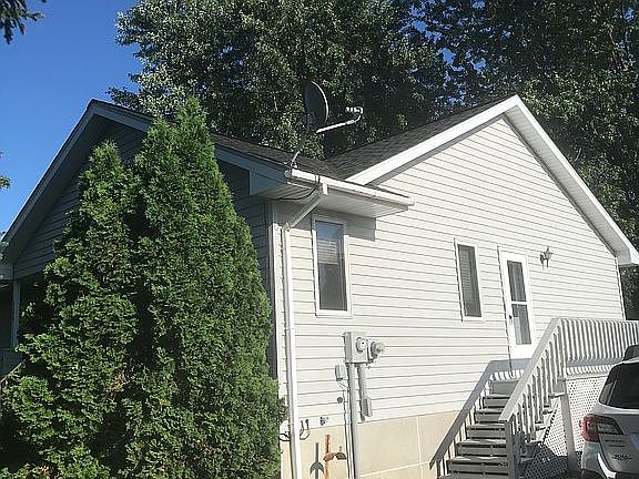 5th image of 309 W Wisconsin Ave