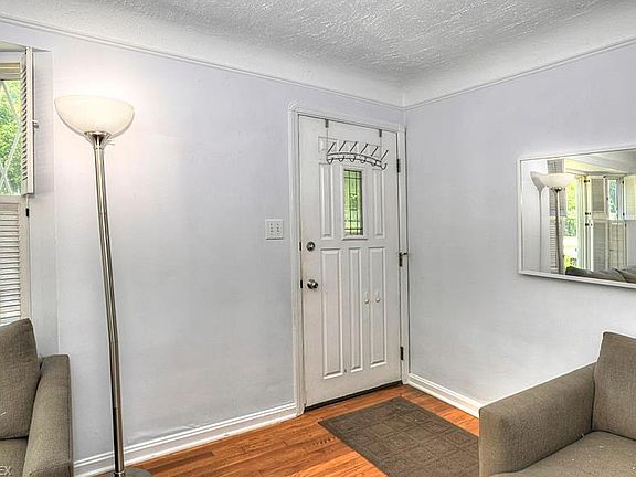 2nd image of 519 Huntmere Dr