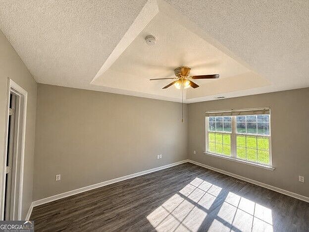 2nd image of 303 Moore Ave