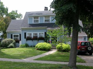 131 Kensington Dr, Madison, WI 53704