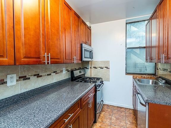 2nd image of 46 Fort Washington Ave APT 24