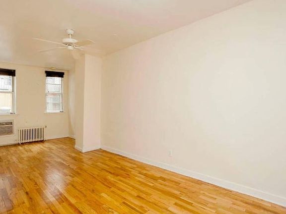 3rd image of 29 E 20th St APT 2f