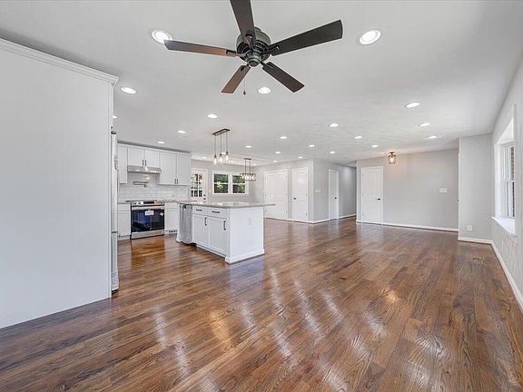4th image of 316 Ingal Blvd